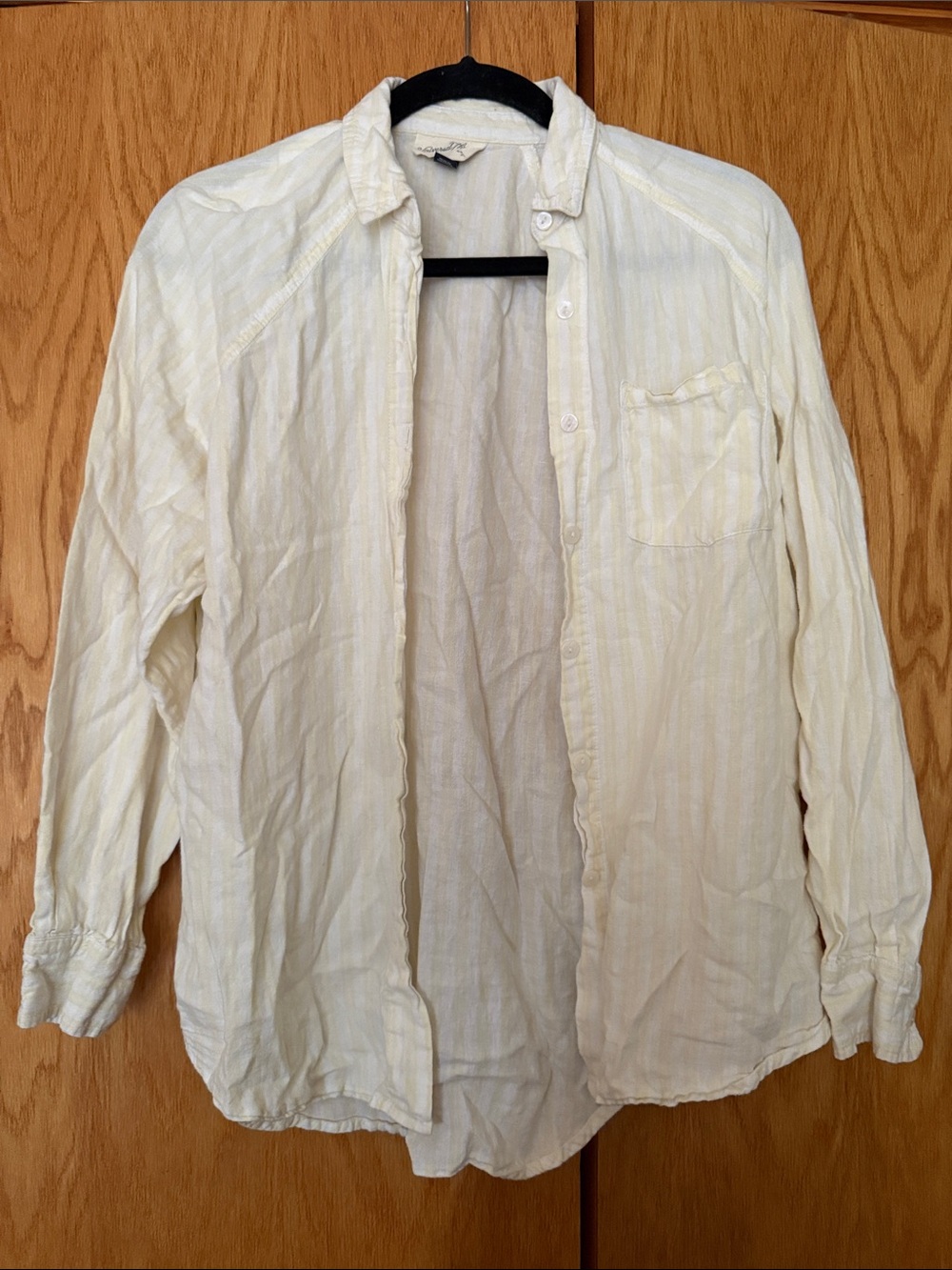Universal Thread Men's Lightweight Striped Shirt Jacket in Cream
